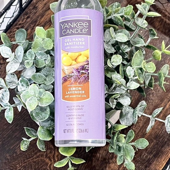 GIFT GIVEN WITH PURCHASE 🌟🌟YANKEE CANDLE Gel Hand Sanitizer w/ moisturize - Picture 9 of 10